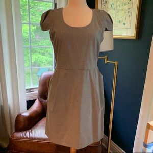Pippa from Bloomingdale’s Gray Cap Sleeve Dress Size 10